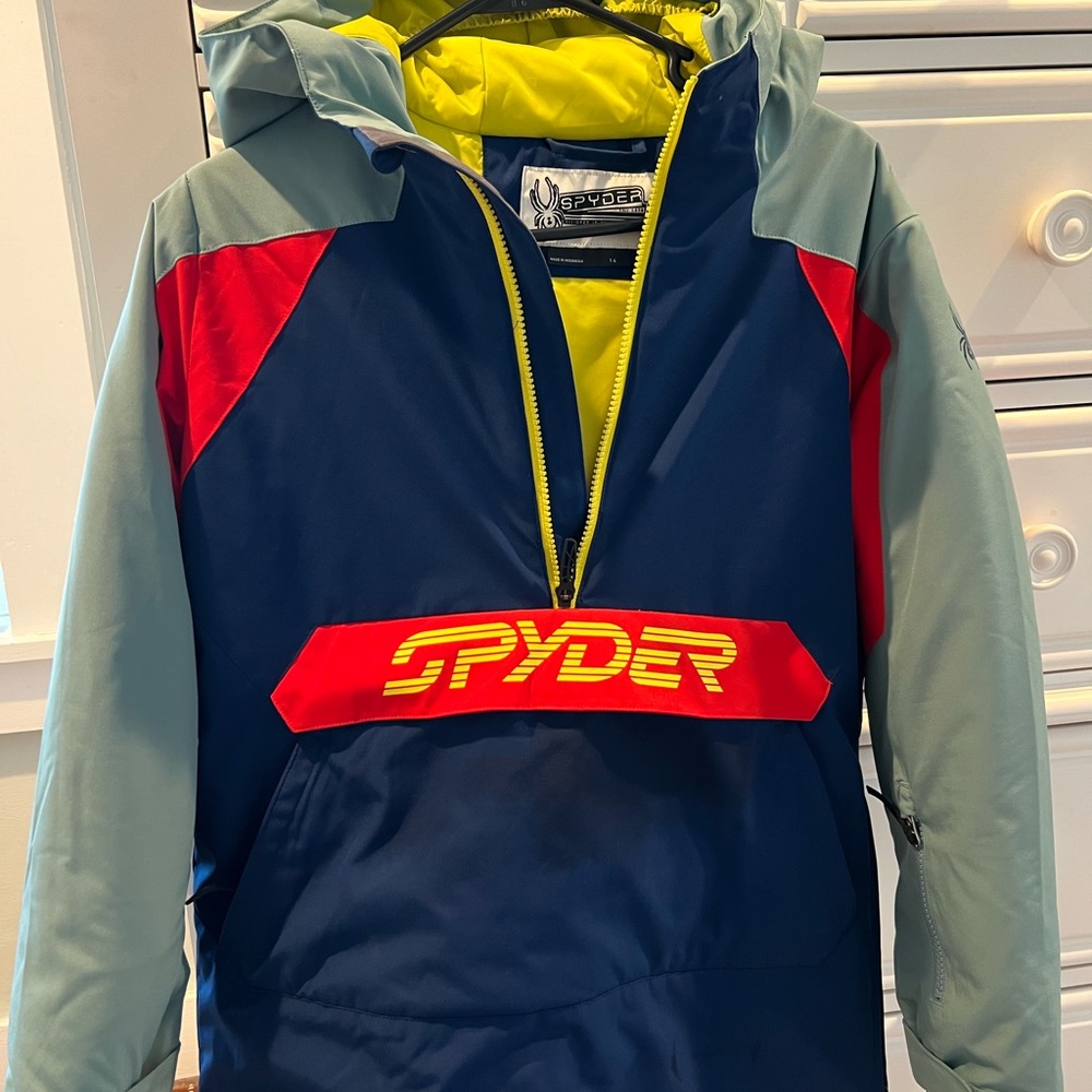 Excellent condition, only worn a handful of times. Boys, size 14. Lined pocket